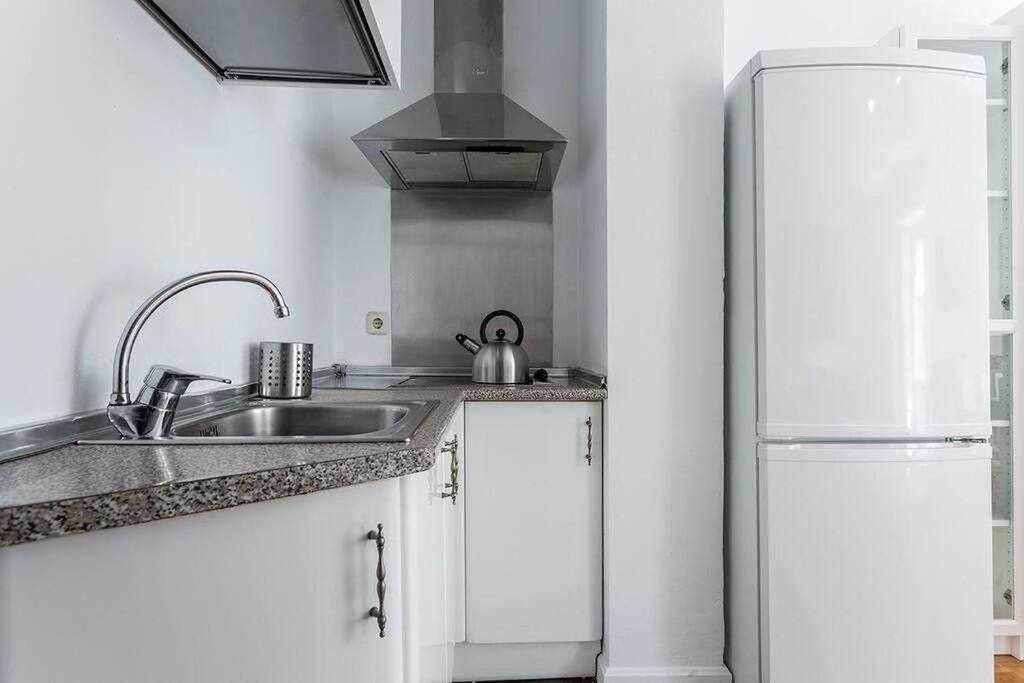 Apartamento Confortable En Atocha Daire Madrid Dış mekan fotoğraf